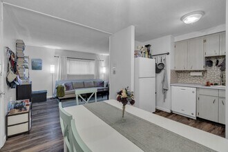 10 Scottfield Rd, Unit 2 in Boston, MA - Building Photo - Building Photo