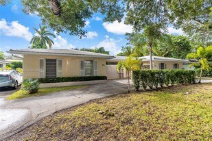 1130 Cotorro Ave in Coral Gables, FL - Building Photo