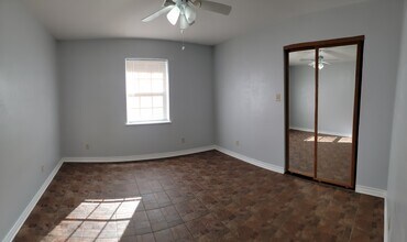 101 Bluebonnet Ln in Sherman, TX - Building Photo - Building Photo