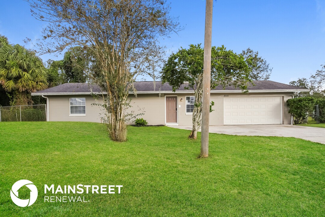 2015 Jones Ave in Sanford, FL - Building Photo