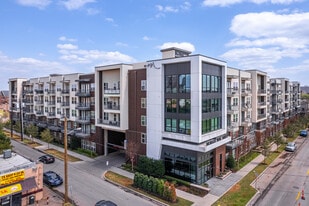 Hall Street Flats in Dallas, TX - Building Photo
