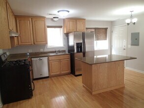 2843 N Harlem Ave in Chicago, IL - Building Photo - Building Photo