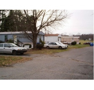 Sophie's Court Mobile Home Park in Dallas, NC - Building Photo - Building Photo