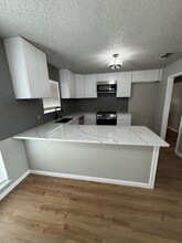 1613 E 52nd St in Odessa, TX - Foto de edificio - Building Photo