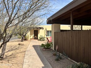 37801 N Cave Creek Rd in Cave Creek, AZ - Building Photo - Building Photo