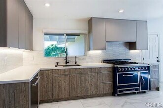 3445 Caribeth Dr in Los Angeles, CA - Building Photo - Building Photo