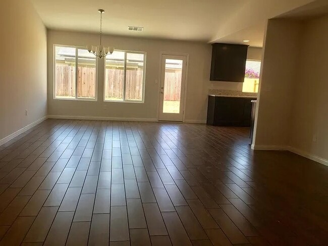 13511 Arden Frst Dr in Bakersfield, CA - Building Photo - Building Photo