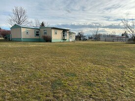 154 Antrim Ln in Florence, MT - Building Photo