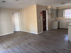 1934 Catalina Dr in Jackson, MS - Building Photo - Building Photo