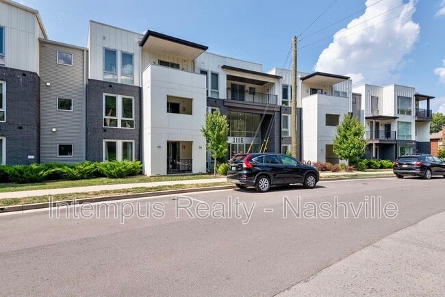 property at 3116 West End Cir