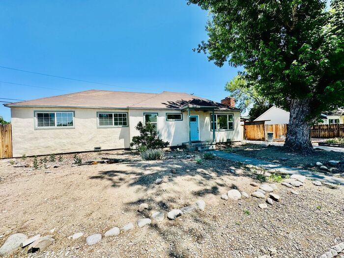 982 Vine St in Reno, NV - Building Photo