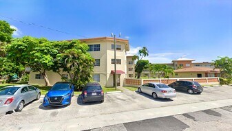 1855 NE 121st St in North Miami, FL - Building Photo