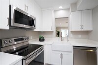 1715 Moritz Dr photo'