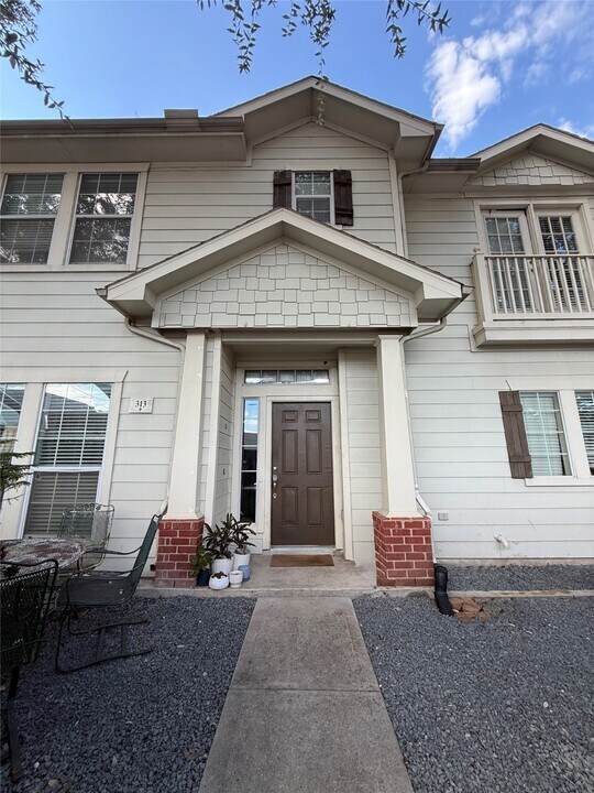 313 Hogan St in Houston, TX - Building Photo