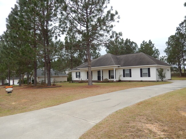 1906 Parker Rd in Statesboro, GA - Building Photo - Building Photo