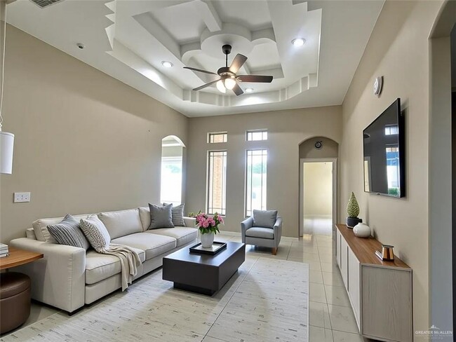 12 N 17th St in Hidalgo, TX - Building Photo - Building Photo