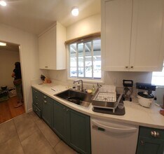 599 Stanford Dr in San Luis Obispo, CA - Building Photo - Building Photo