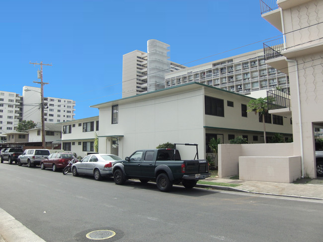 546 Lauiki St in Honolulu, HI - Building Photo - Building Photo