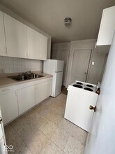 4023 Clarendon Rd in Indianapolis, IN - Building Photo - Building Photo