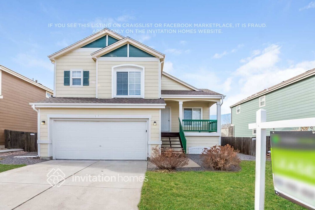 5171 S Nepal Way in Centennial, CO - Foto de edificio