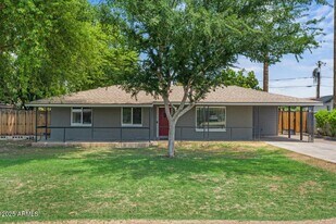 838 E Belmont Ave in Phoenix, AZ - Building Photo
