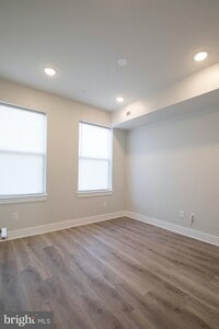 2441 Mutter St photo'