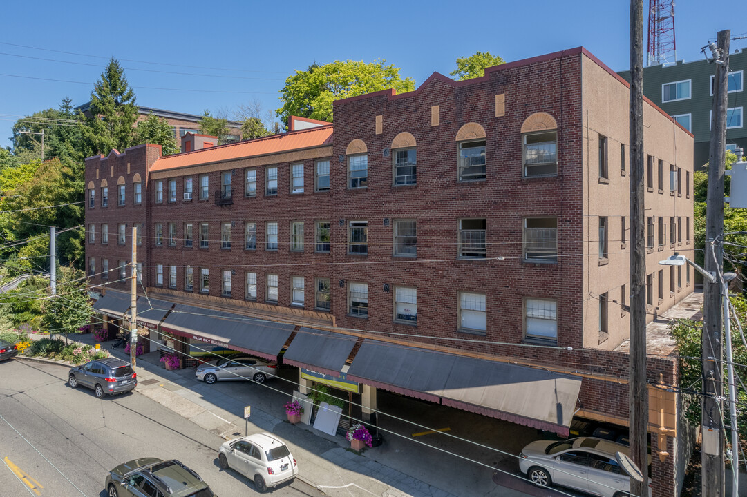 Galer Crest Apartments in Seattle, WA - Foto de edificio