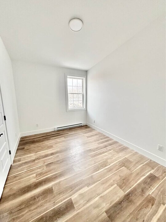 1461 Manawagonish Rd in Saint John, NB - Building Photo