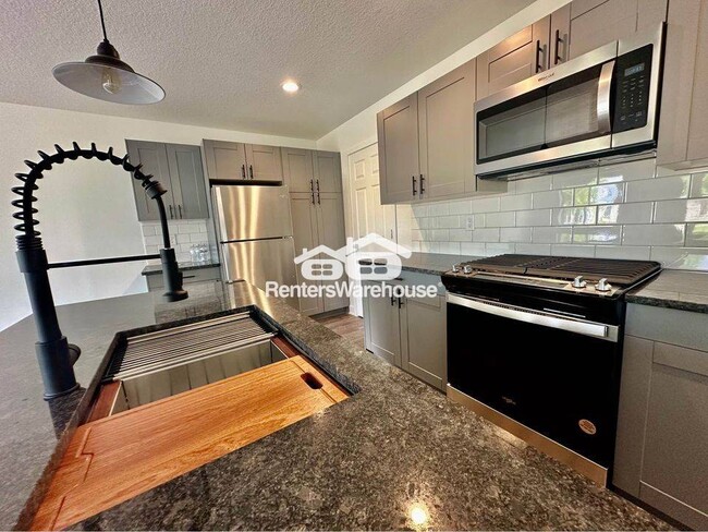 2105 Willis Ave in Perry, IA - Building Photo - Building Photo