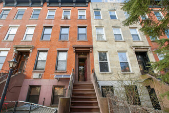 122 3rd Pl in Brooklyn, NY - Building Photo - Building Photo