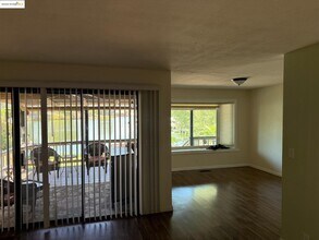1370 Willow Lake Rd in Discovery Bay, CA - Building Photo - Building Photo