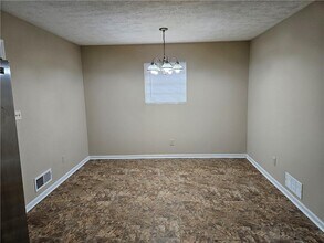 2002 Smith Dr in Kennesaw, GA - Building Photo - Building Photo