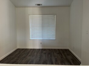 2177 Stonewater Dr in Yuba City, CA - Building Photo - Building Photo