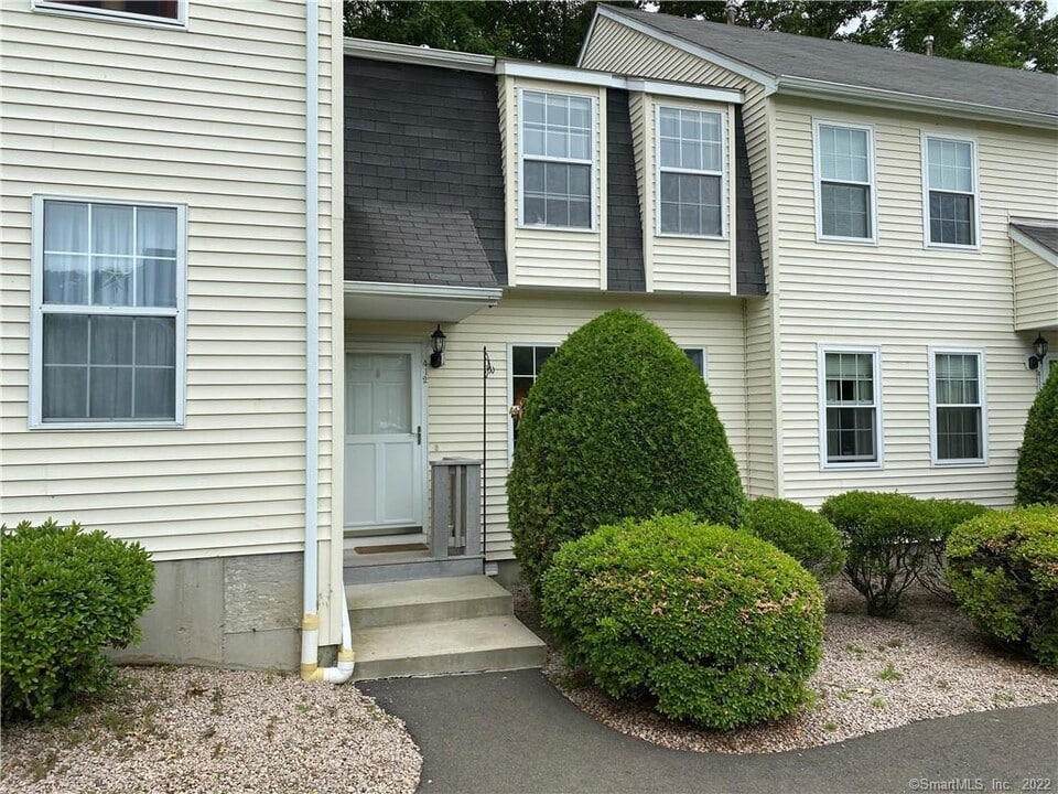 229 Branford Rd in North Branford, CT - Building Photo