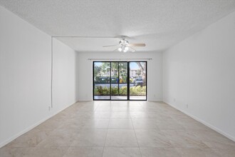 209 Foxtail Dr in Greenacres, FL - Building Photo - Building Photo