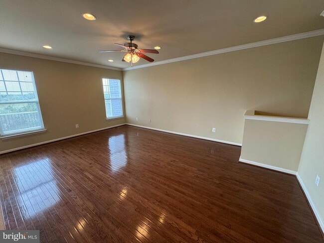 105 Domino Ct