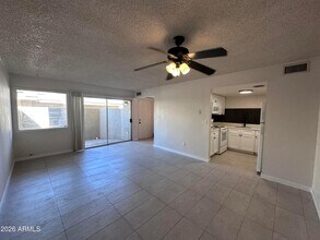 2690 N 43rd Ave in Phoenix, AZ - Building Photo - Building Photo