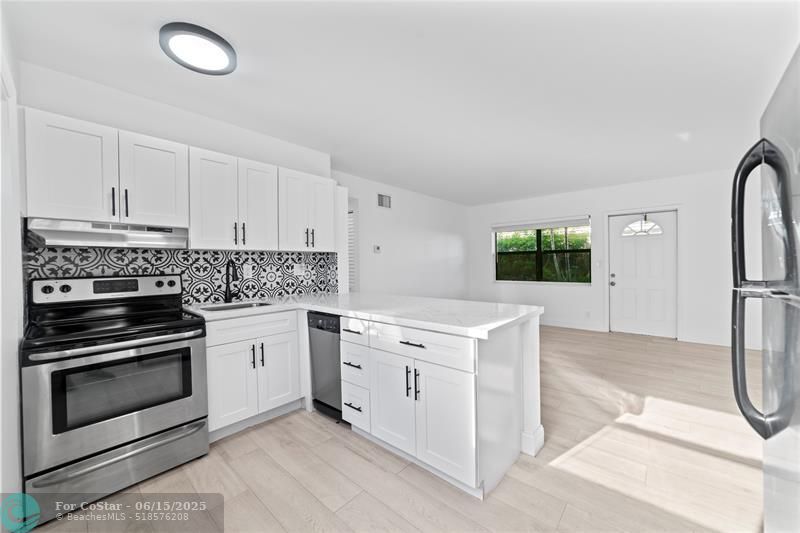 413 SE 16th St in Fort Lauderdale, FL - Building Photo