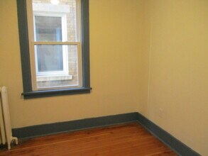 326 Park Rd, Unit 1st Fl. in Ambridge, PA - Building Photo - Building Photo