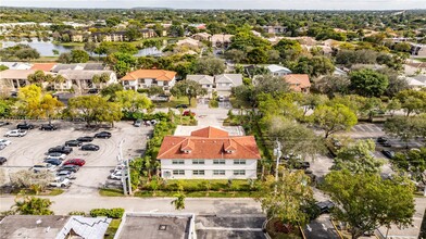 2926-2932 NW 92nd Ave in Coral Springs, FL - Building Photo - Building Photo