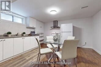 3 FLEETWELL Ct in Toronto, ON - Building Photo - Building Photo