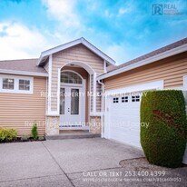 105 Lane Blvd NW in Orting, WA - Building Photo