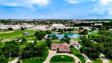 24411 Katex Blvd in Katy, TX - Foto de edificio - Building Photo