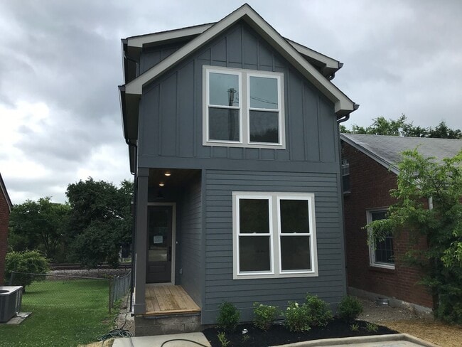 720 Groves Park Rd