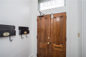 2215 Sarah St, Unit 2 in Pittsburgh, PA - Building Photo - Building Photo