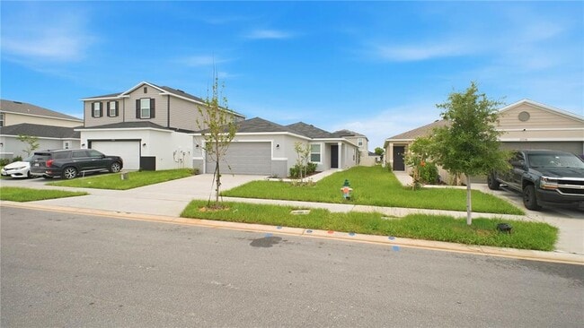 property at 2942 Lavanda Dr