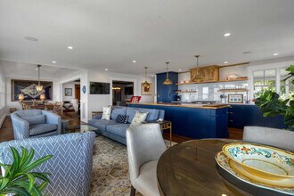 912 Peconic Bay Blvd in Laurel, NY - Building Photo - Building Photo