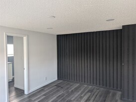 608 CR-5102I in Cleveland, TX - Building Photo