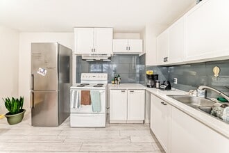 1-4005-9 9 St SE in Calgary, AB - Building Photo - Building Photo