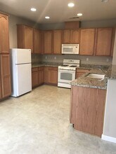 1213 Strawberry Ct in Merced, CA - Building Photo - Building Photo